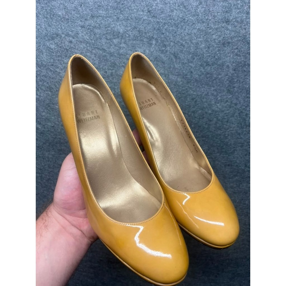 Stuart Weitzman Yellow Patent Leather Pumps Women's Size 6.5M Classic Slip On He